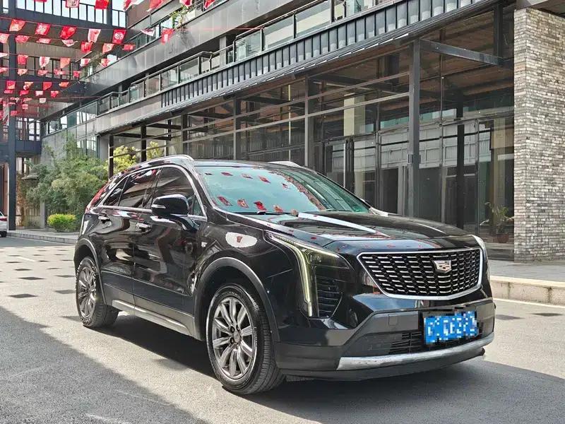 2020 Cadillac XT4 Facelift 28T Two-Wheel Drive Premium Model — миниатюра 3