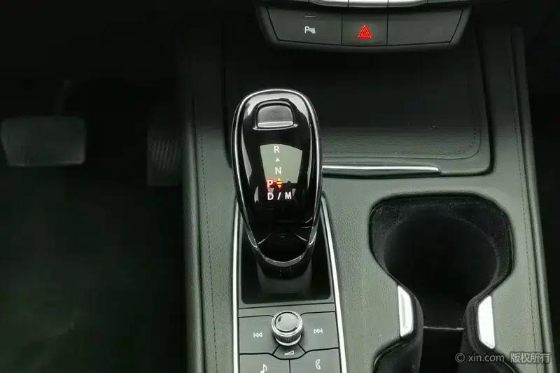 Cadillac XT4 2022 28T 2WD Fashion Edition — миниатюра 15