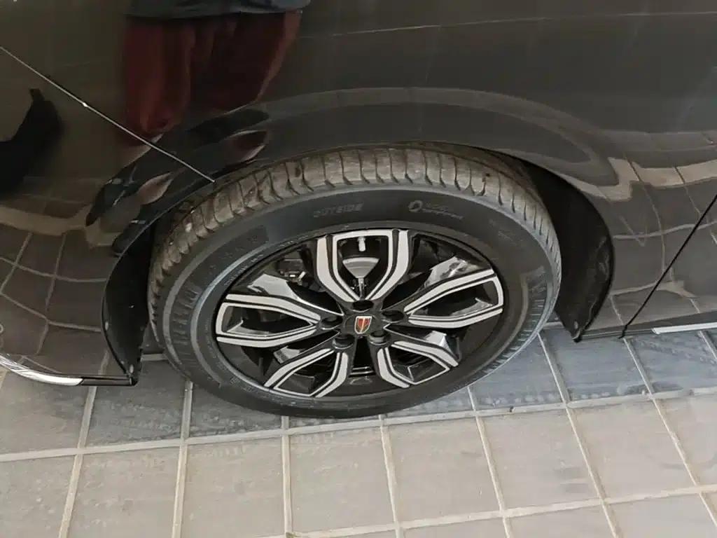 Hongqi HQ9 2023 2.0T Intelligent Flagship Edition — миниатюра 23