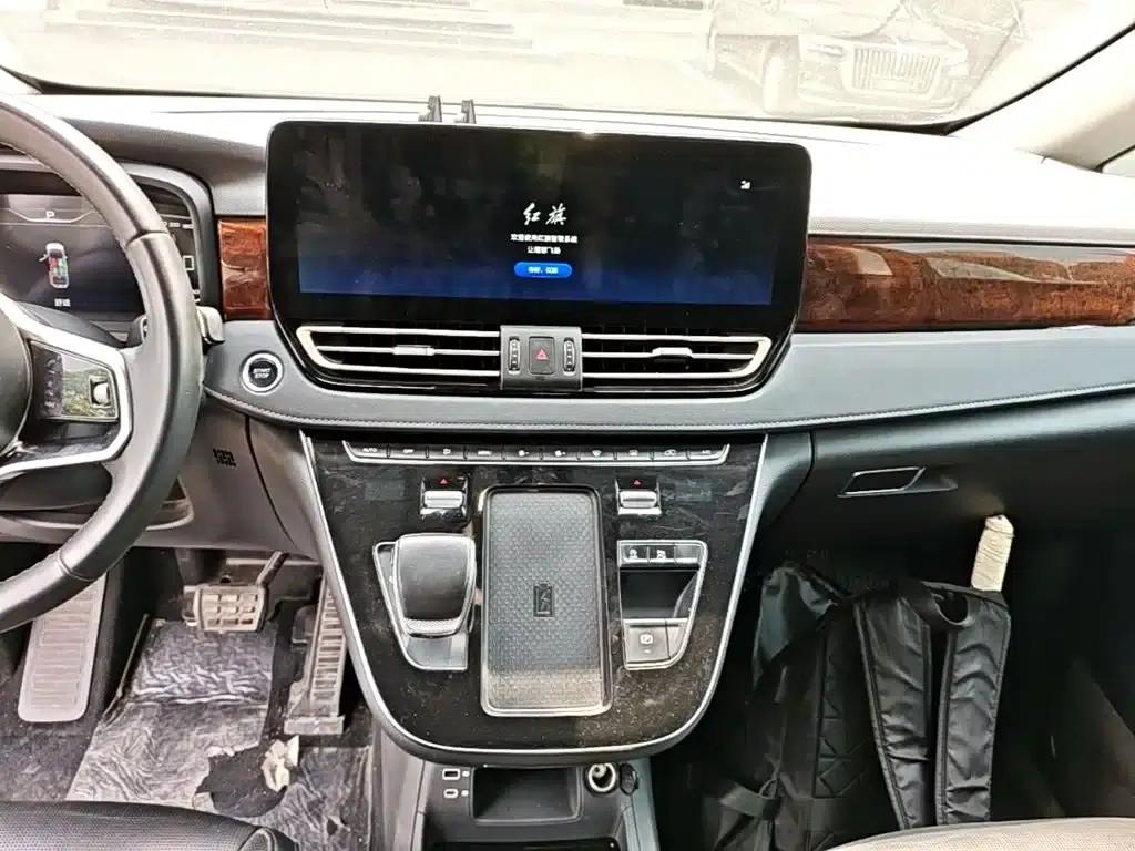 Hongqi HQ9 2023 2.0T Intelligent Flagship Edition — миниатюра 13