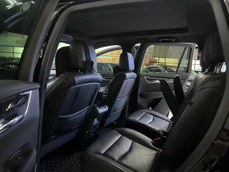 2020 Cadillac XT6 28T Six-Seat AWD Luxury — миниатюра 12