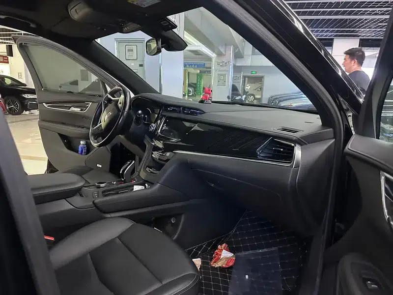 2020 Cadillac XT6 28T Six-Seat AWD Luxury — миниатюра 10