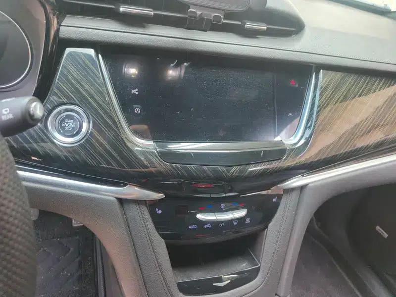 2020 Cadillac XT6 28T Six-Seat AWD Luxury — миниатюра 12