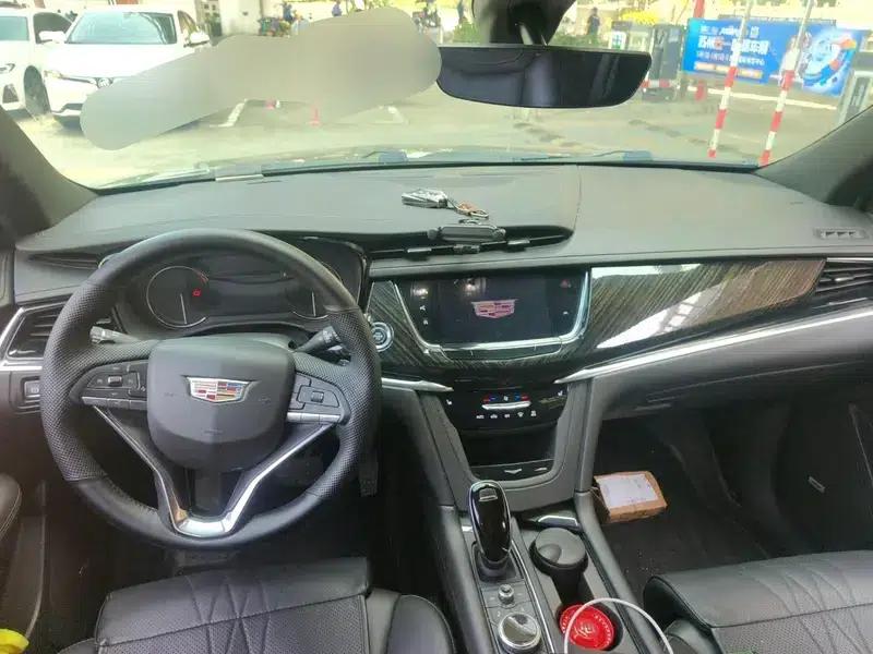 2020 Cadillac XT6 28T Six-Seat AWD Luxury — миниатюра 10