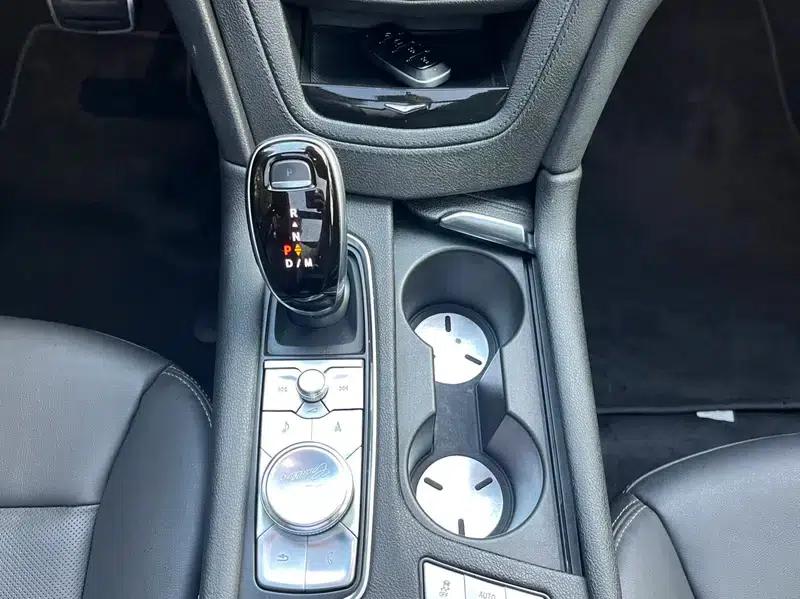 Cadillac XT6 2020 28T Six-Seat Luxury Edition — миниатюра 13