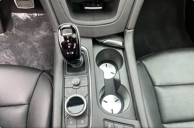 Cadillac XT6 2025 2.0T Executive Black Label Edition — миниатюра 12