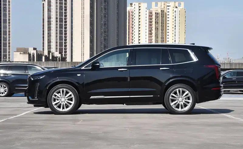 Cadillac XT6 2025 2.0T Executive Black Label Edition — миниатюра 4