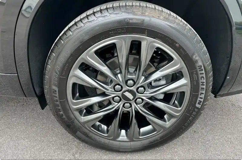 Cadillac XT6 2025 2.0T Executive Black Label Edition — миниатюра 8
