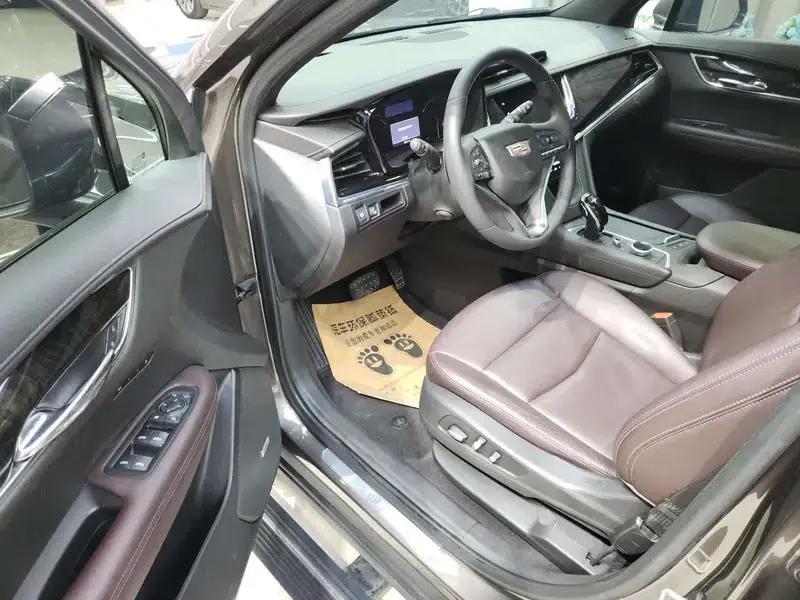 2020 Cadillac XT6 28T 7-Seat Luxury — миниатюра 8