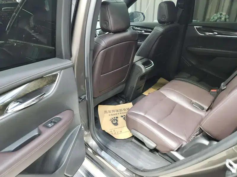 2020 Cadillac XT6 28T 7-Seat Luxury — миниатюра 9