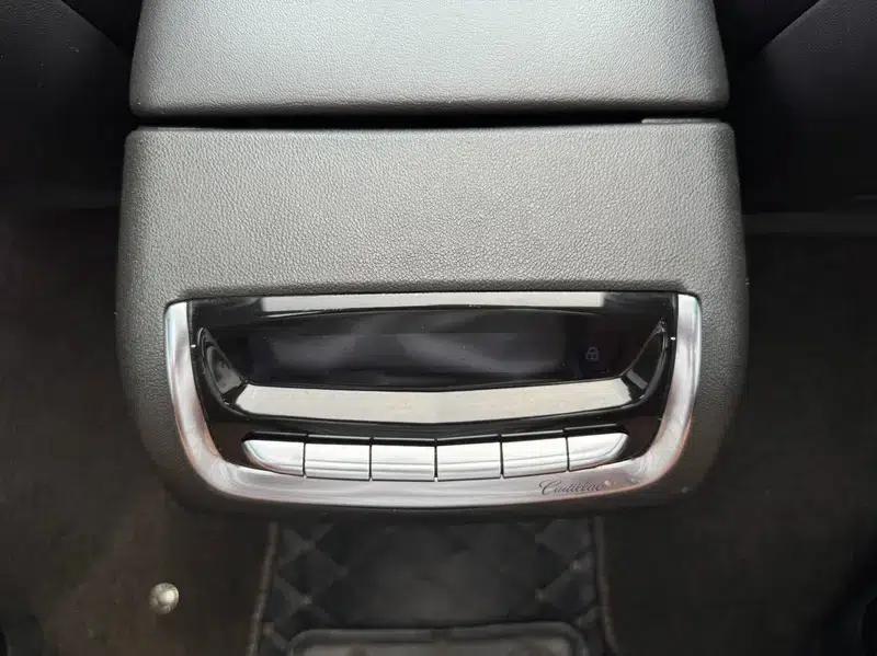 2020 Cadillac XT6 28T Six-Seat Luxury — миниатюра 11