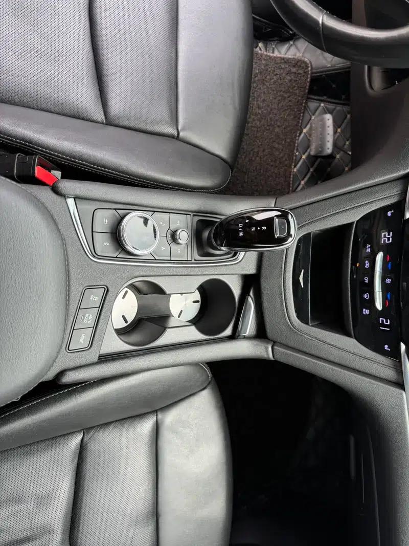 2020 Cadillac XT6 28T Six-Seat Luxury — миниатюра 12