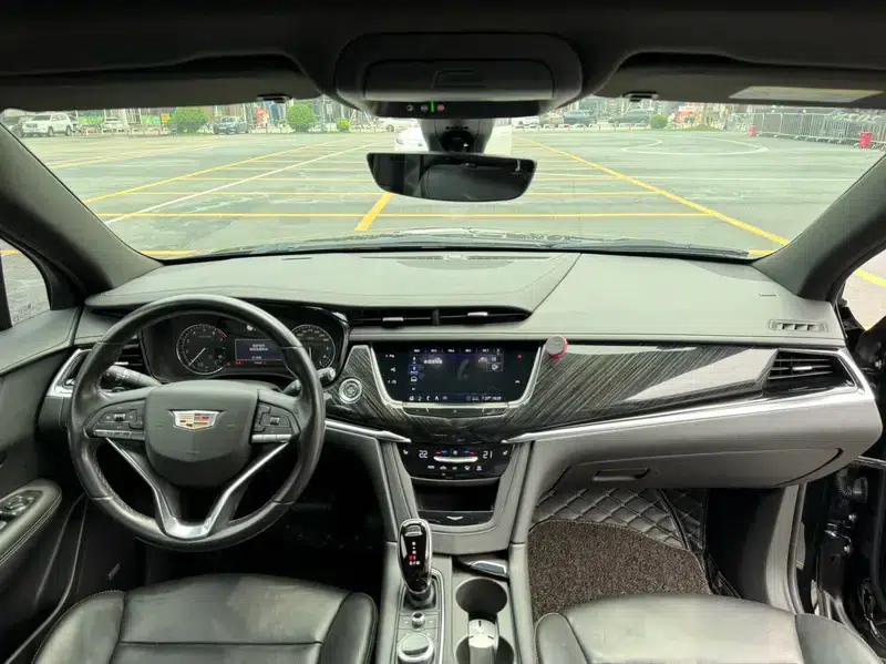 2020 Cadillac XT6 28T Six-Seat Luxury — миниатюра 16