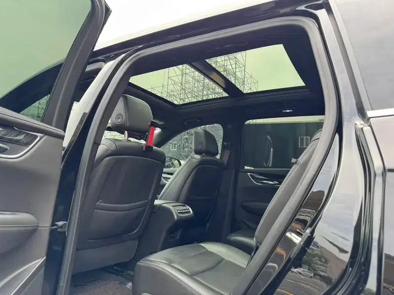 2020 Cadillac XT6 28T Six-Seat Luxury — миниатюра 26