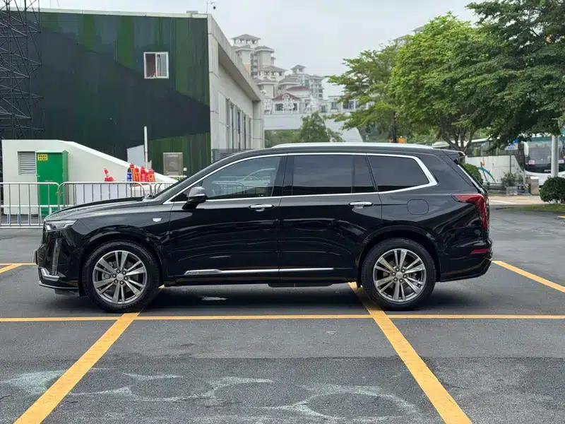 2020 Cadillac XT6 28T Six-Seat Luxury — миниатюра 4