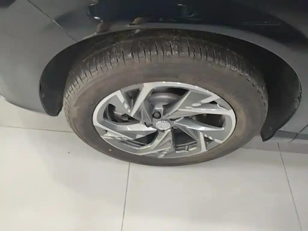 Hongqi HS3 PHEV 2024 Model, 115km/h Performance Edition — миниатюра 23