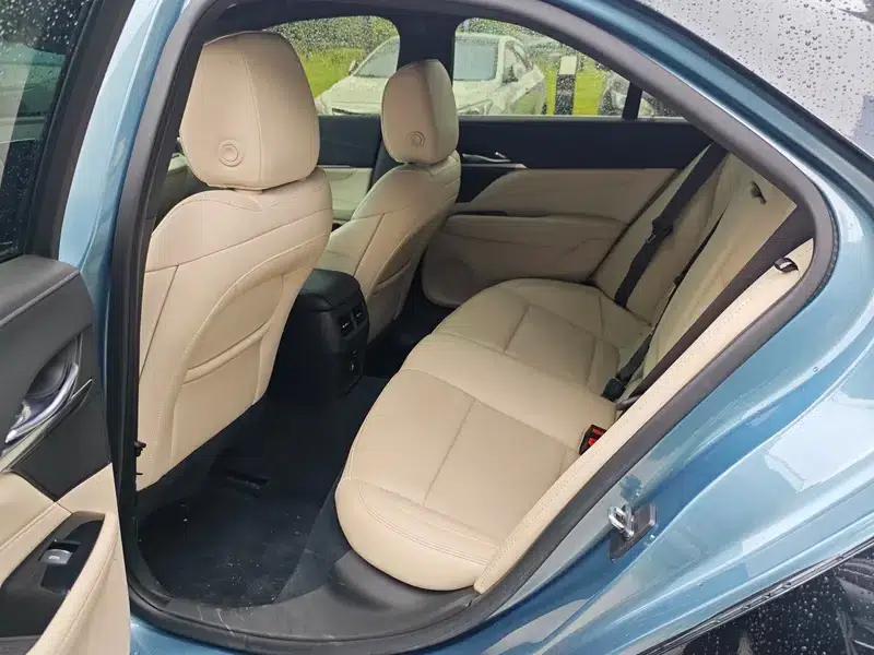 2023 Cadillac CT4 25T Luxury — миниатюра 9