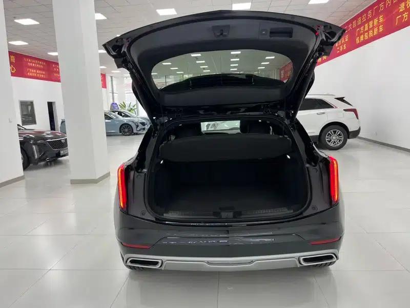 2023 Cadillac GT4 25T Premium — миниатюра 18