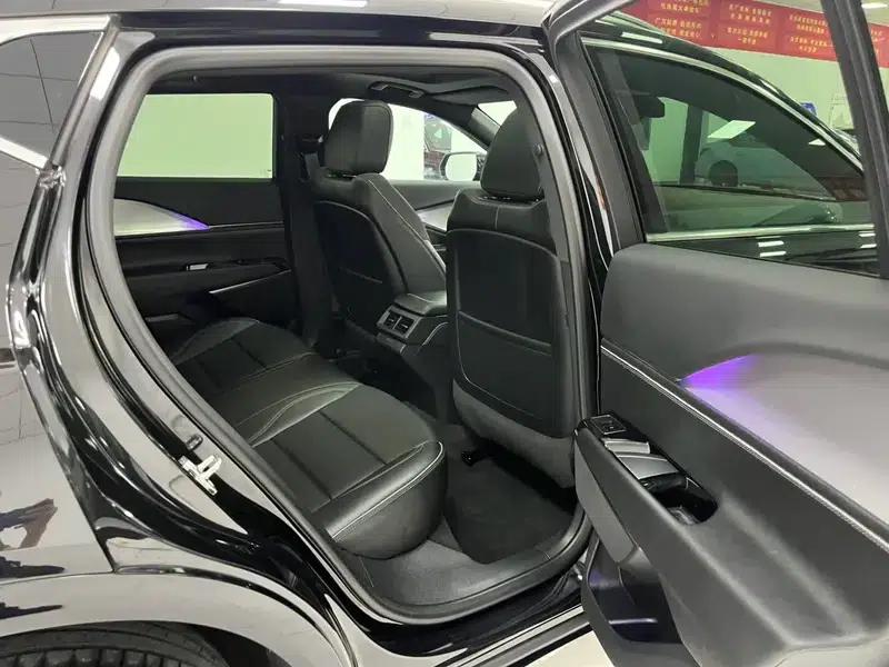 2023 Cadillac GT4 25T Premium — миниатюра 19