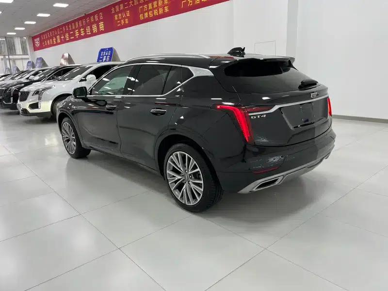2023 Cadillac GT4 25T Premium — миниатюра 5