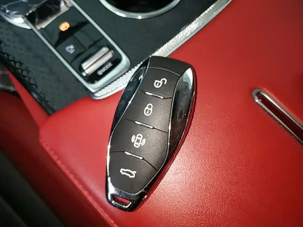 Hongqi HS3 2024 1.5T Goodness Edition — миниатюра 9