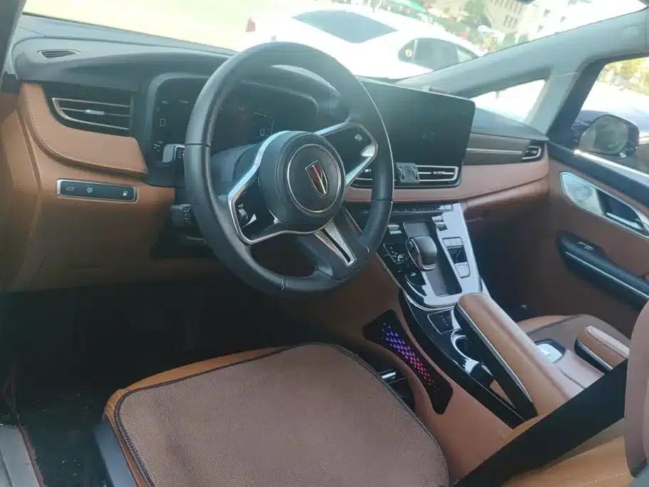 Hongqi HQ9 PHEV 2024 2.0T AWD Luxury Edition — миниатюра 12
