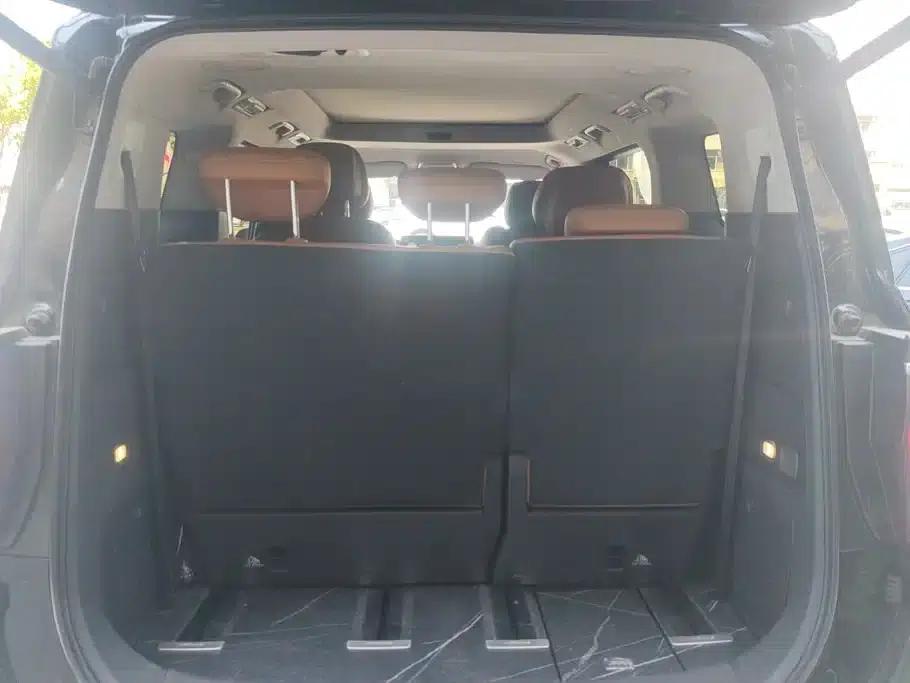 Hongqi HQ9 PHEV 2024 2.0T AWD Luxury Edition — миниатюра 4