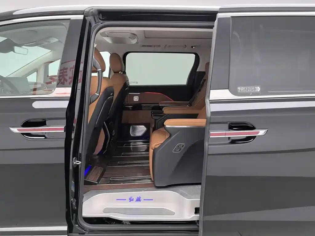 Hongqi HQ9 PHEV 2024 2.0T AWD Luxury Edition — миниатюра 15