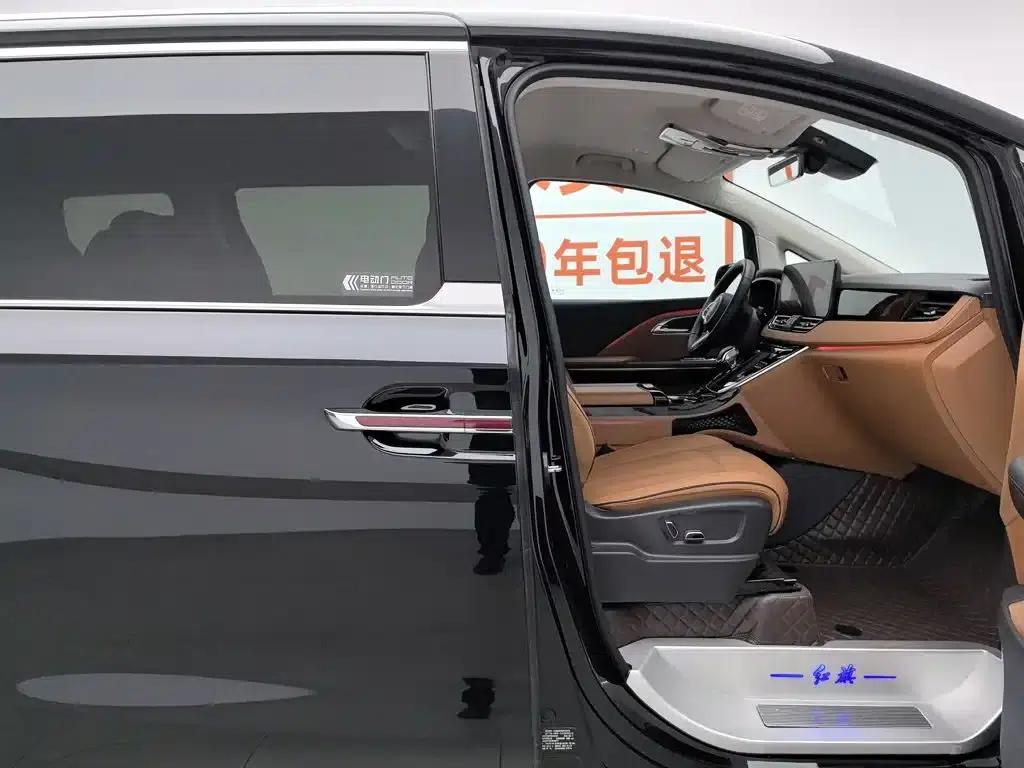Hongqi HQ9 PHEV 2024 2.0T AWD Luxury Edition — миниатюра 23