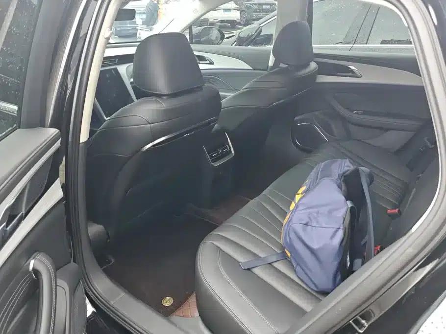 Hongqi H5 PHEV 2025 Model 170 Super Hybrid — миниатюра 11