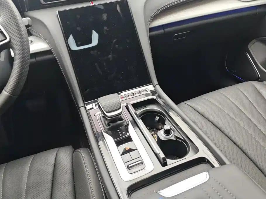 Hongqi H5 PHEV 2025 Model 170 Super Hybrid — миниатюра 16