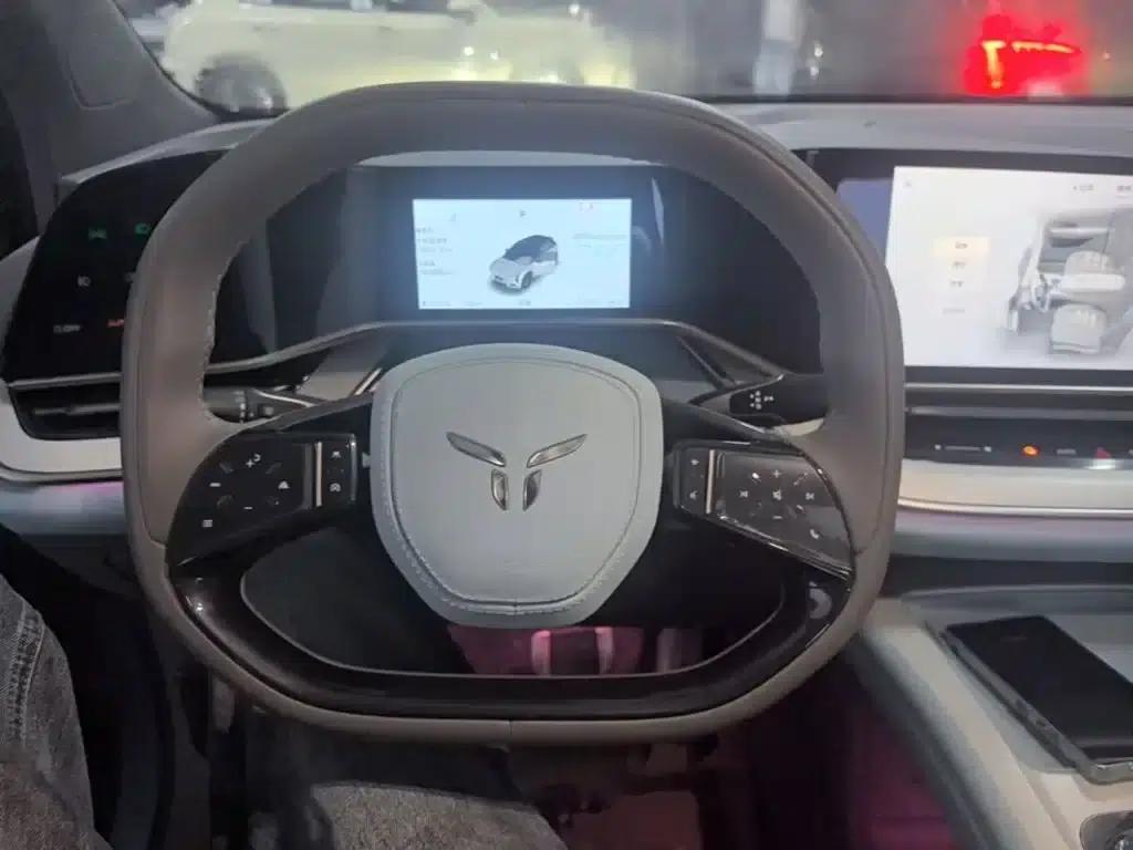 Hongqi Tiangong 08 2025 730 Max Rear-Wheel Drive Edition — миниатюра 11