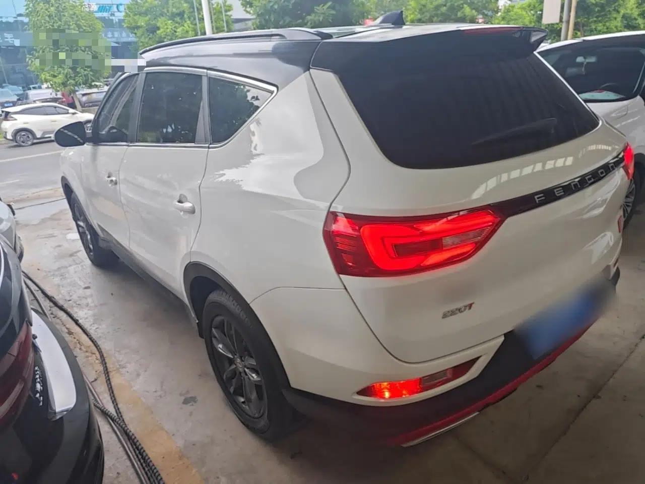 Dongfeng Fengon 580 2021 ☆ Star Edition 1.5T Automatic Luxury Version — миниатюра 13