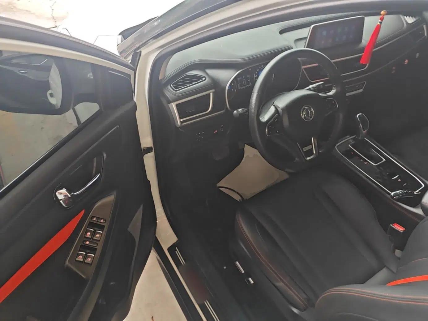 Dongfeng Fengon 580 2021 ☆ Star Edition 1.5T Automatic Luxury Version — миниатюра 23