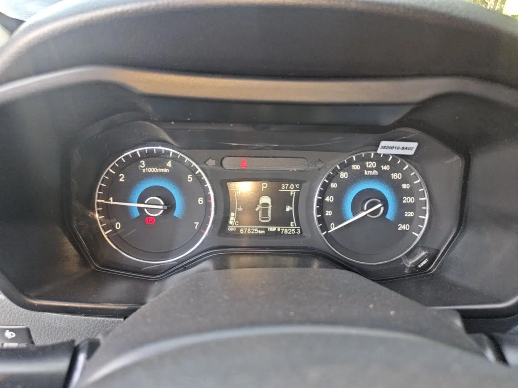 Dongfeng Fengon 580 2016 Revised Version 1.5T CVT Comfort Edition — миниатюра 14