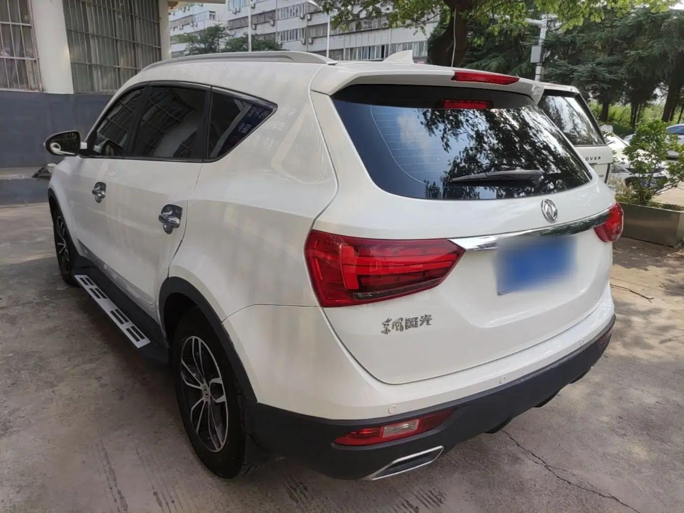 Dongfeng Fengon 580 2017 1.5T CVT Smart Style Model — миниатюра 4