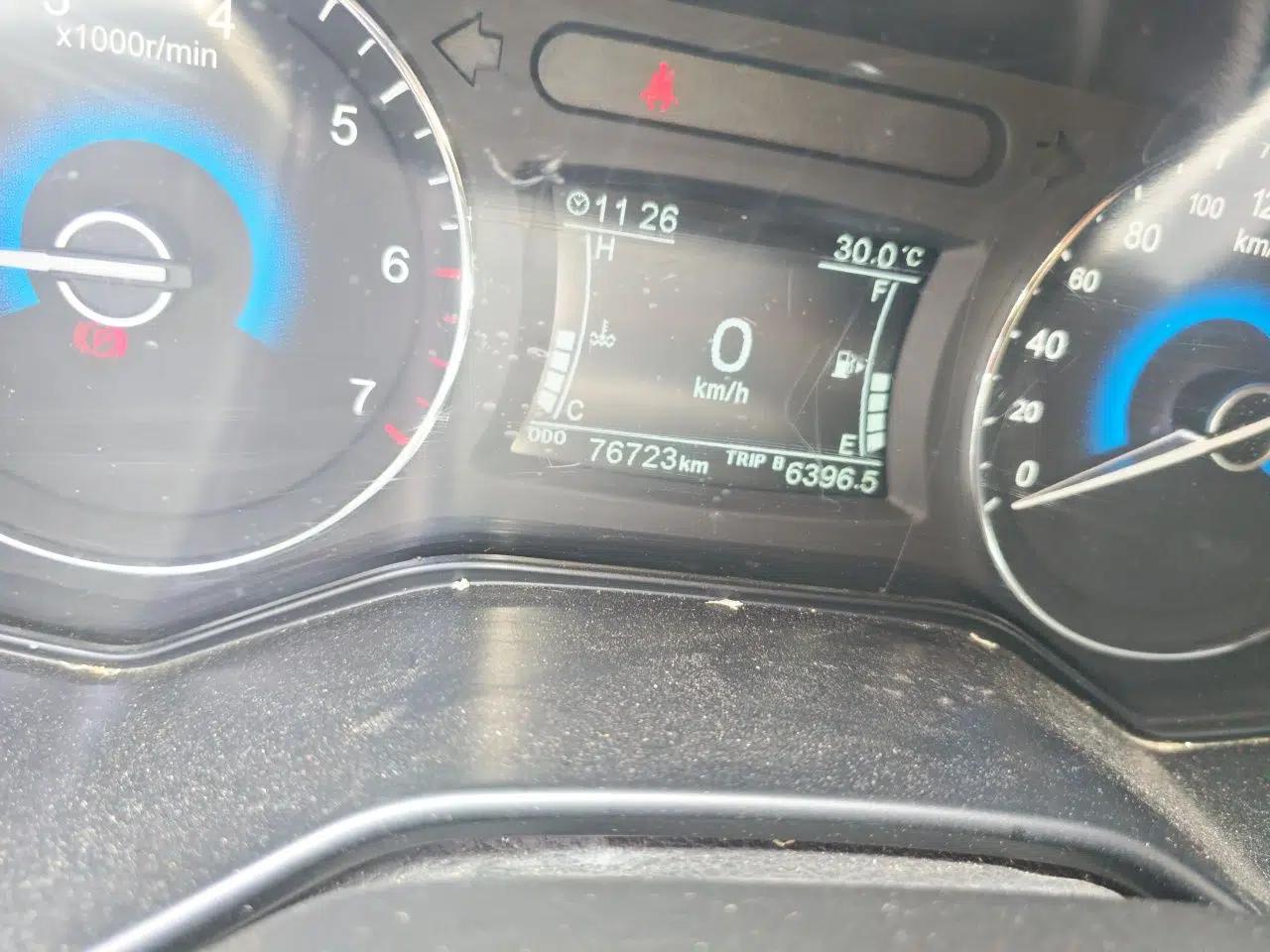 Dongfeng Fengon 580 2016 1.8L Manual Comfort Model — миниатюра 12