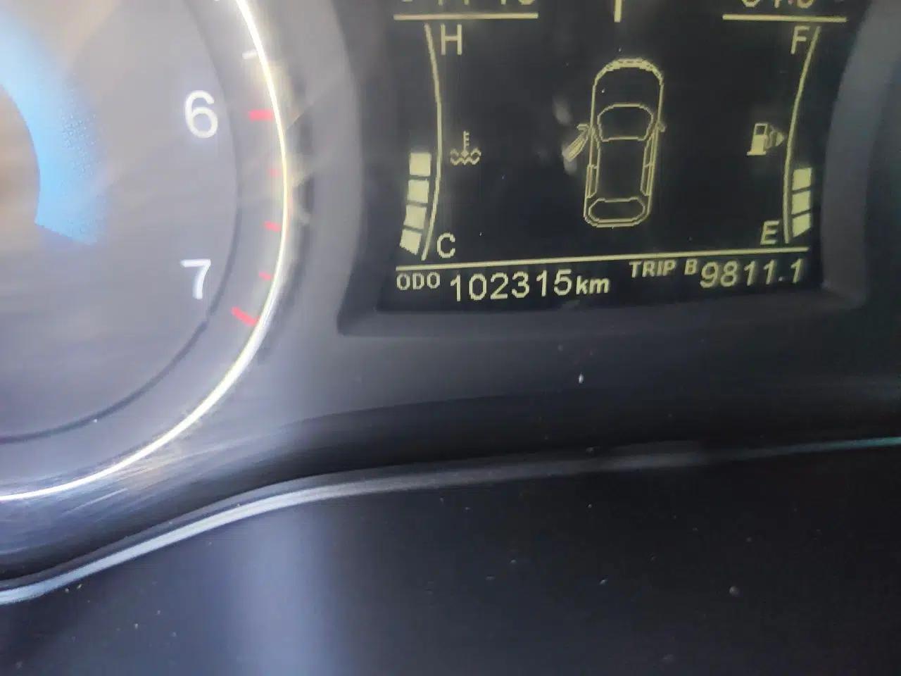 Dongfeng Fengon 580 2021 ☆ Star Edition 1.5T Automatic Luxury Version — миниатюра 12