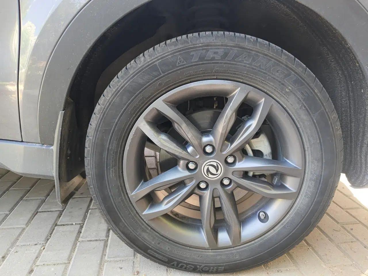 Dongfeng Fengon 580 2021 ☆ Star Edition 1.5T Automatic Luxury Version — миниатюра 8