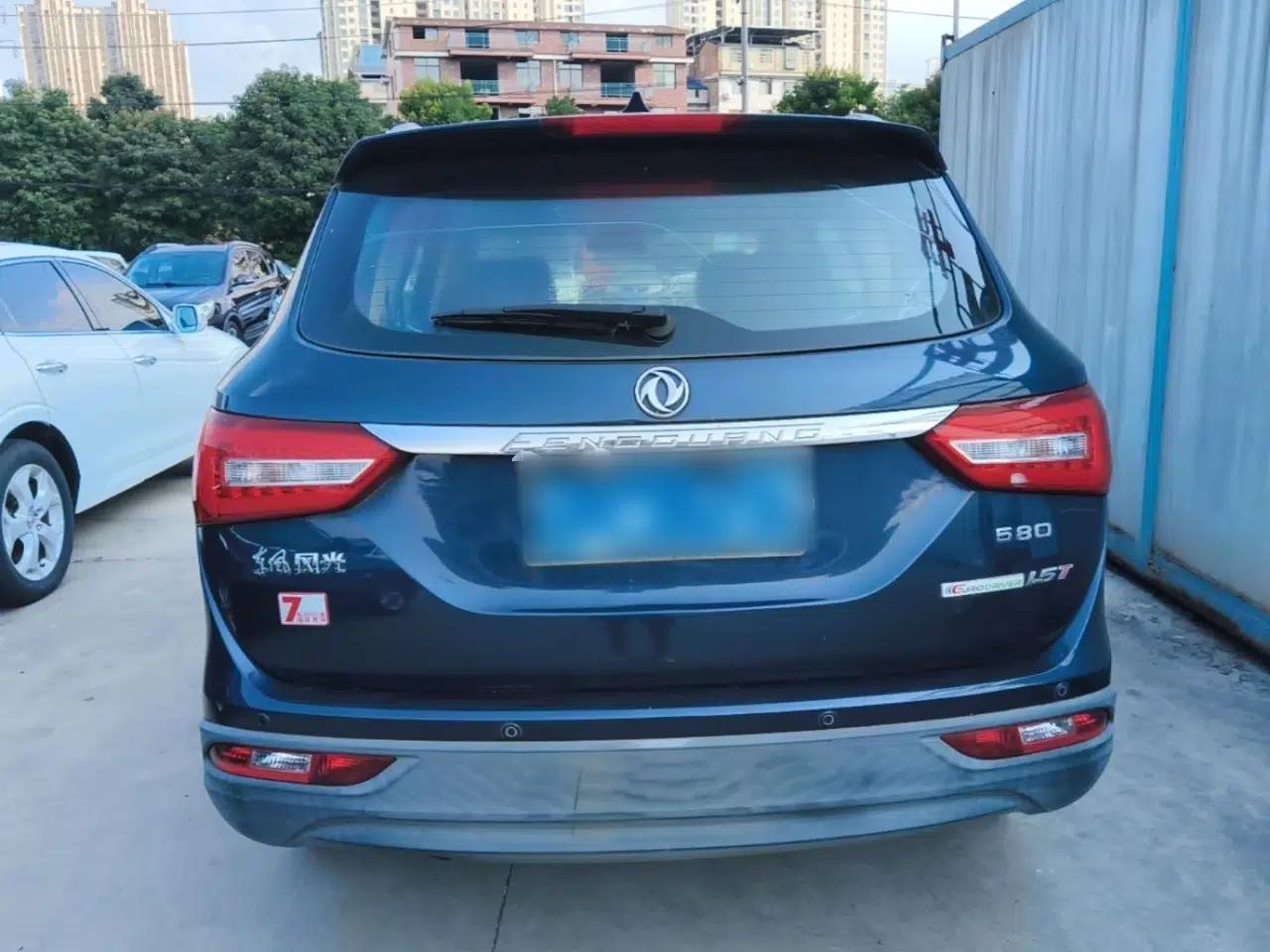 Dongfeng Fengon 580 2016 1.5T Manual Luxury Edition — миниатюра 5