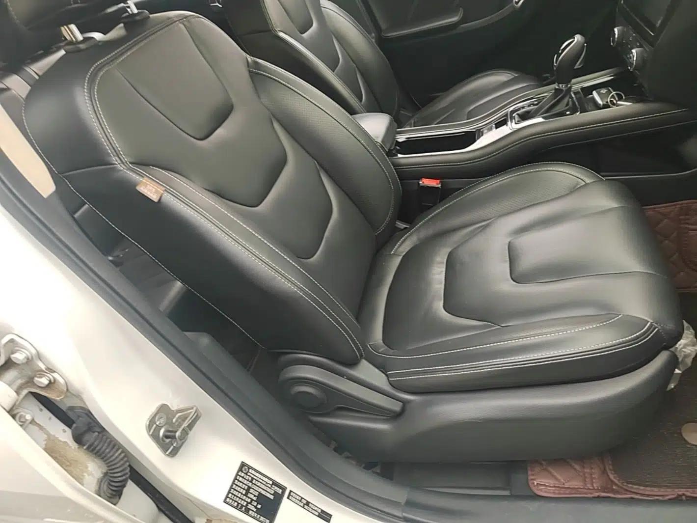Dongfeng Fengon 580 2017 1.5T CVT Luxury Model — миниатюра 19