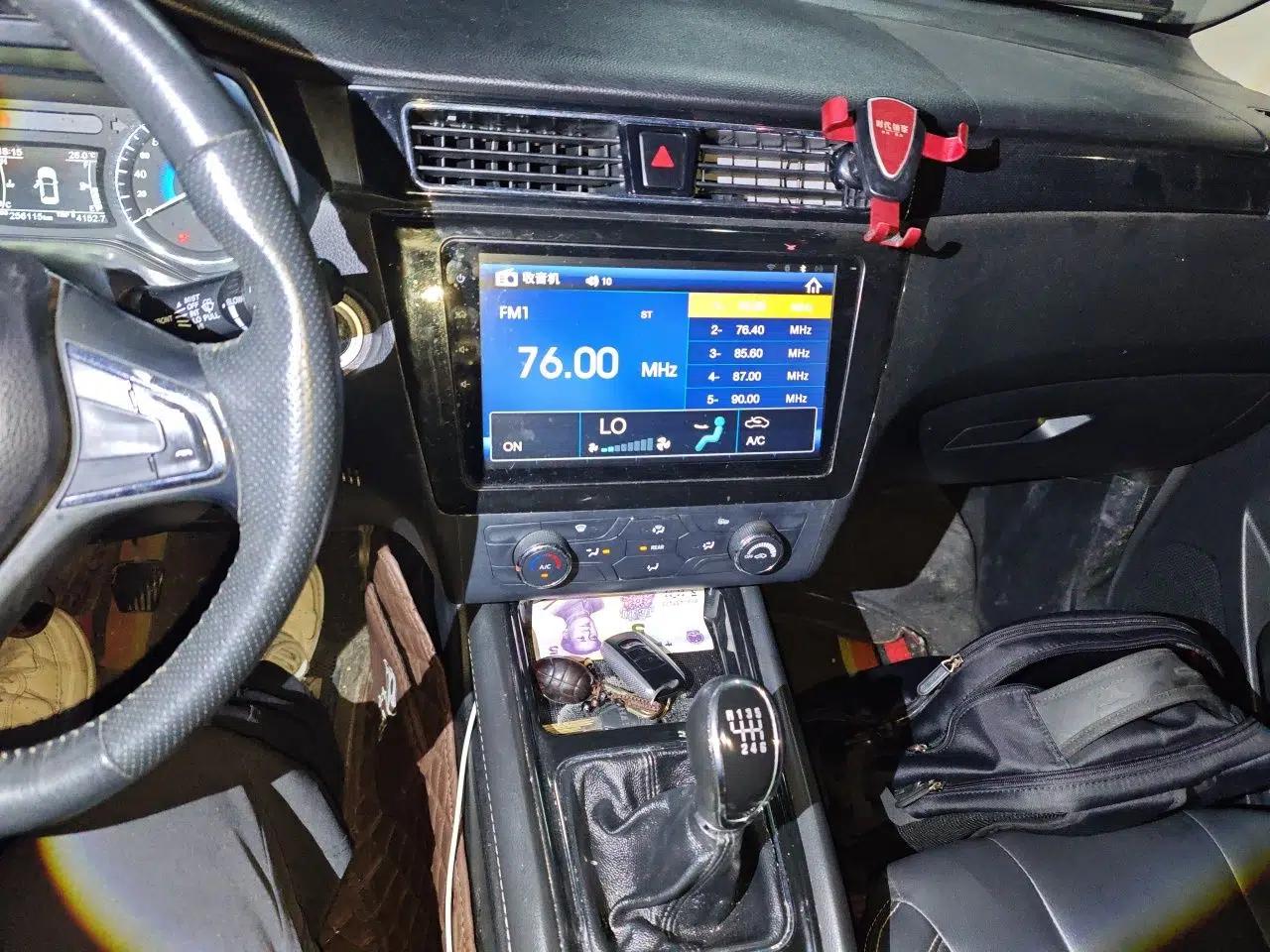 Dongfeng Fengon 580 2016 1.5T Manual Luxury Edition — миниатюра 13