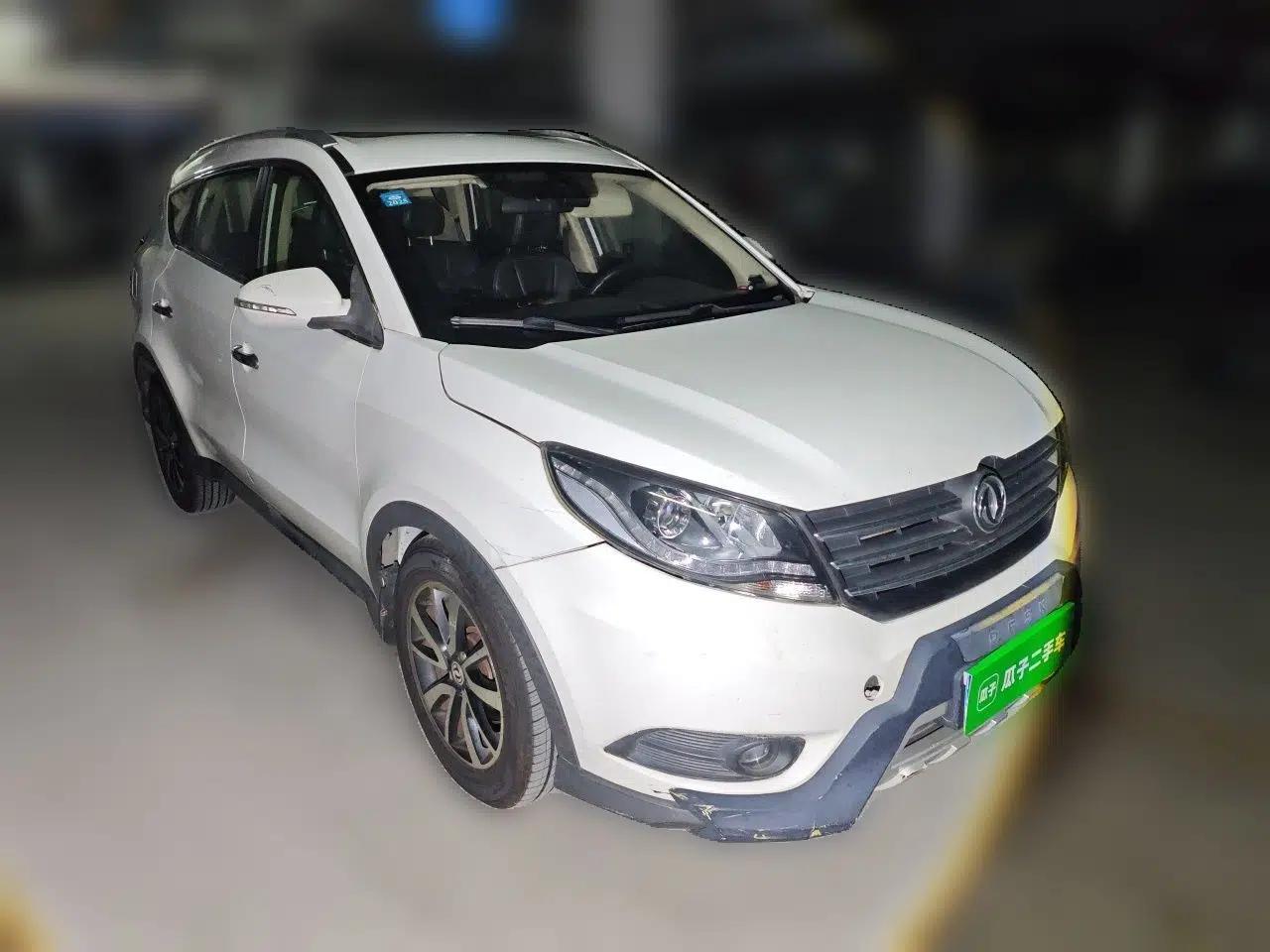 Dongfeng Fengon 580 2016 1.5T Manual Luxury Edition — миниатюра 3