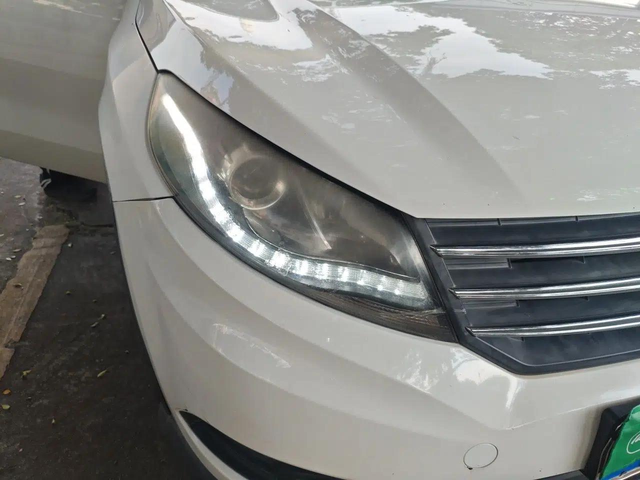 Dongfeng Fengon 580 2016 Revised Version 1.5T CVT Luxury Edition — миниатюра 7