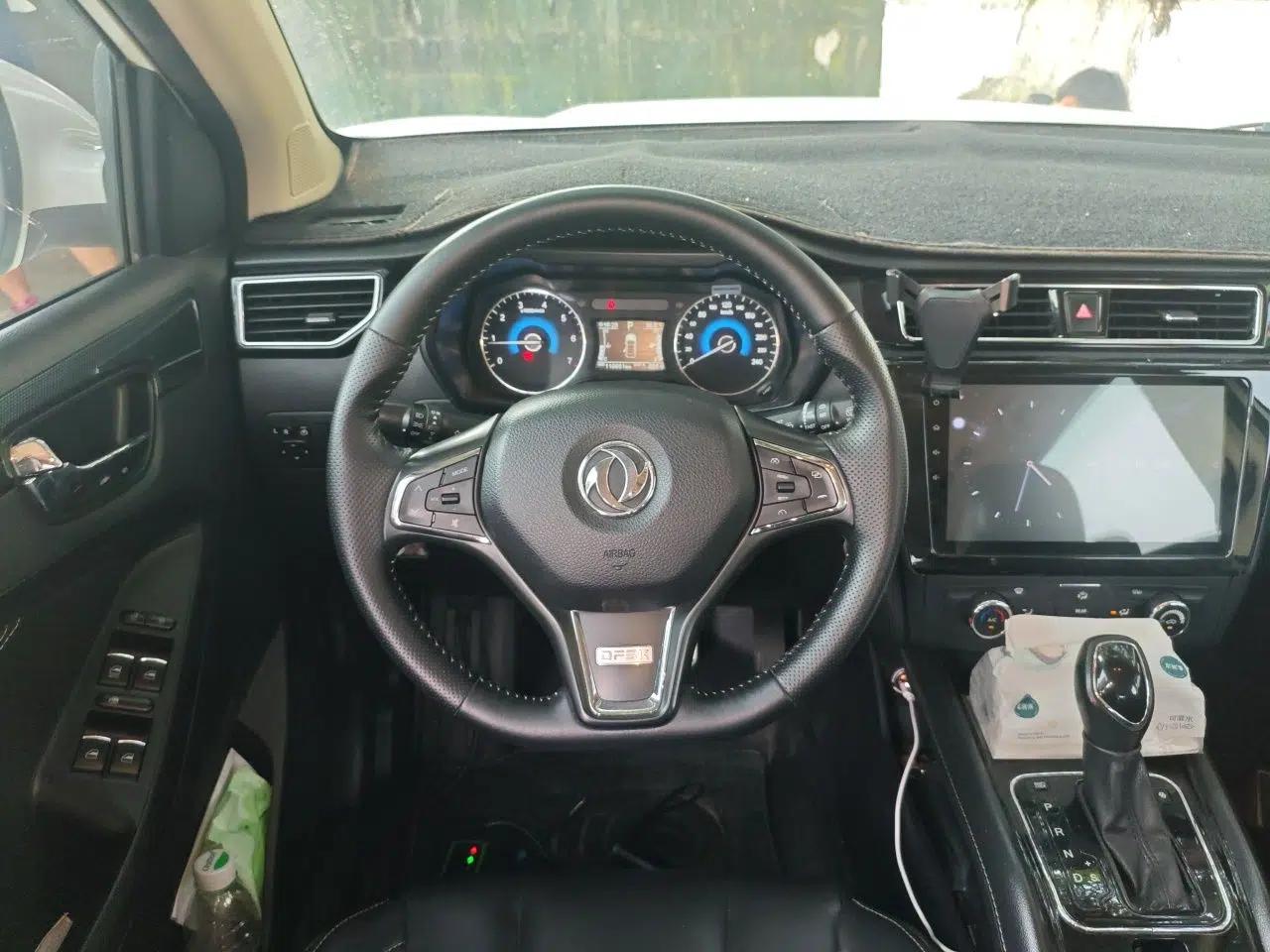 Dongfeng Fengon 580 2016 Revised Version 1.5T CVT Luxury Edition — миниатюра 10