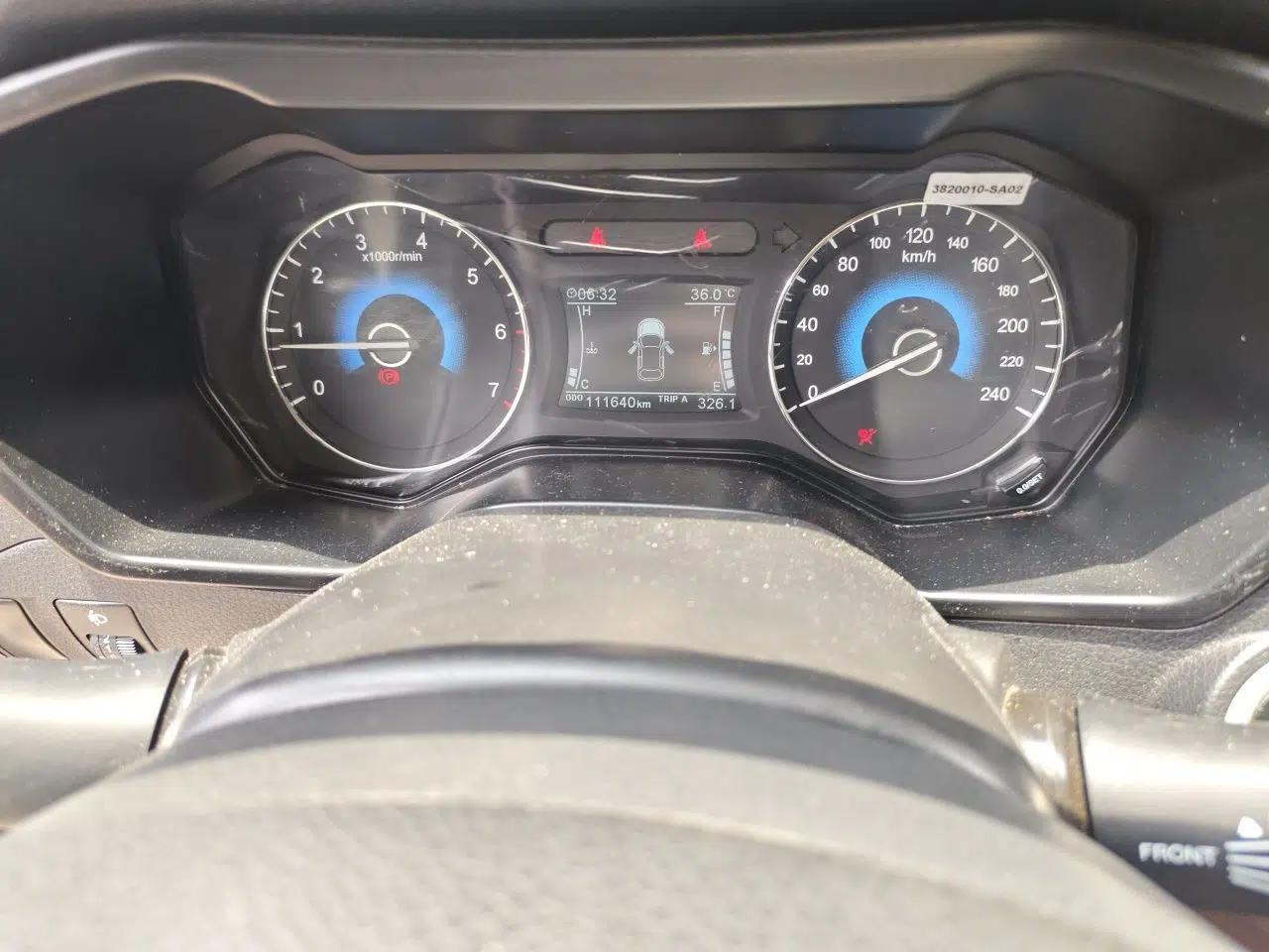 Dongfeng Fengon 580 2017 1.5T Manual Luxury Model — миниатюра 12