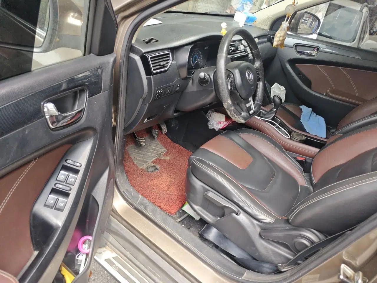 Dongfeng Fengon 580 2017 1.5T Manual Luxury Model — миниатюра 16