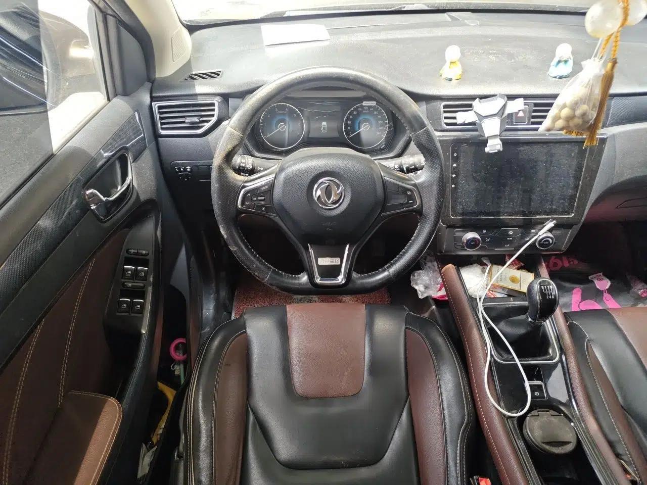 Dongfeng Fengon 580 2017 1.5T Manual Luxury Model — миниатюра 10