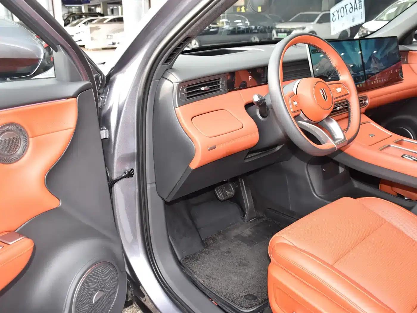 Hongqi HS6 PHEV 2026 Model 220 AWD Intelligent Hybrid — миниатюра 6