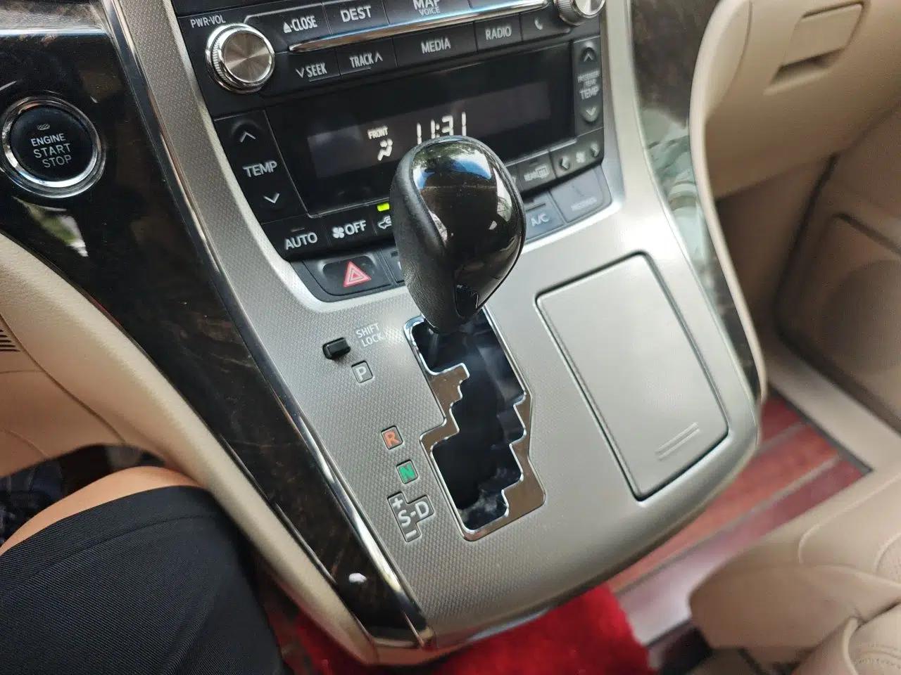 Toyota Alphard 2012 3.5L Luxury Edition — миниатюра 14